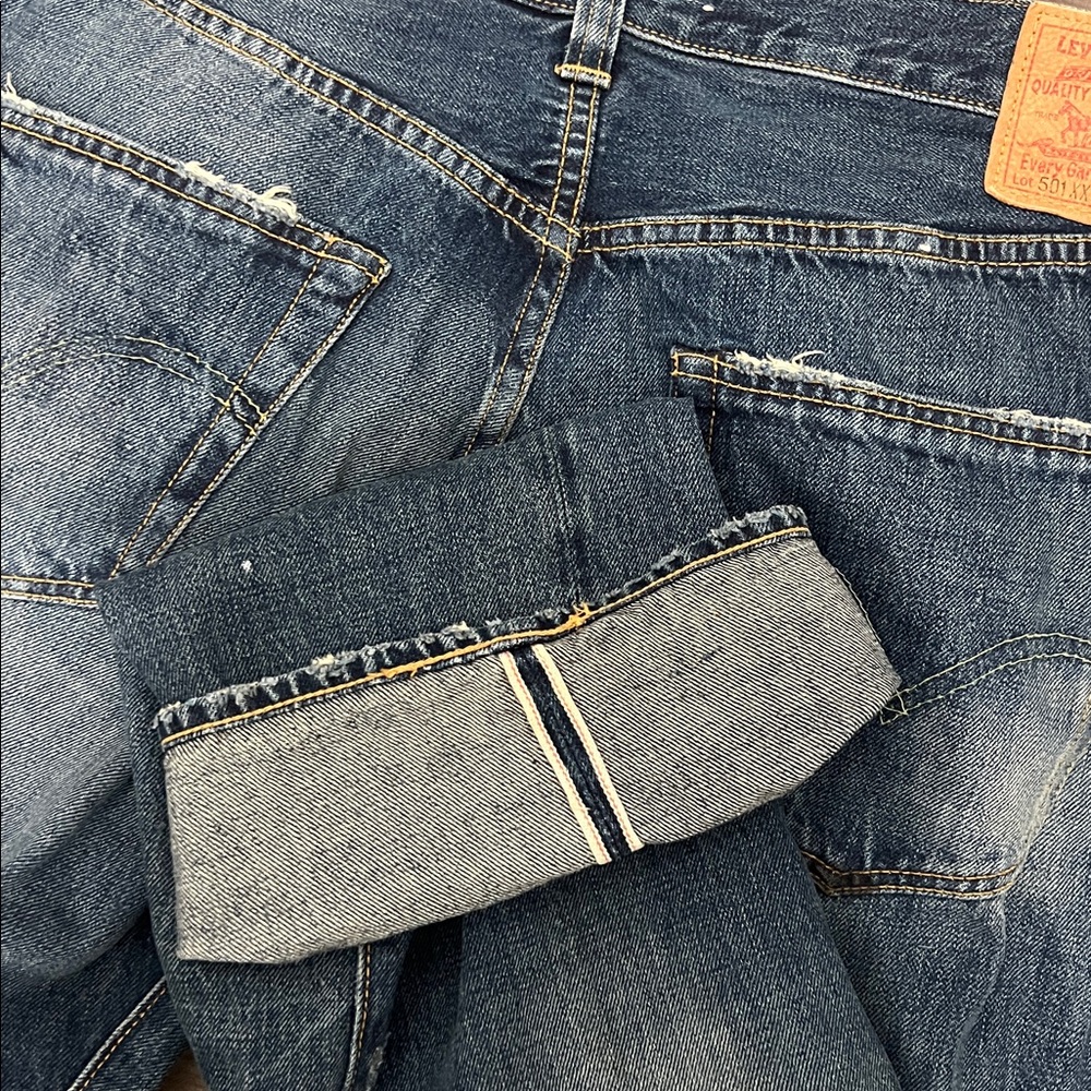 LEVIS 501XX Men's selvedge denim - distressed - Picture 9 of 15